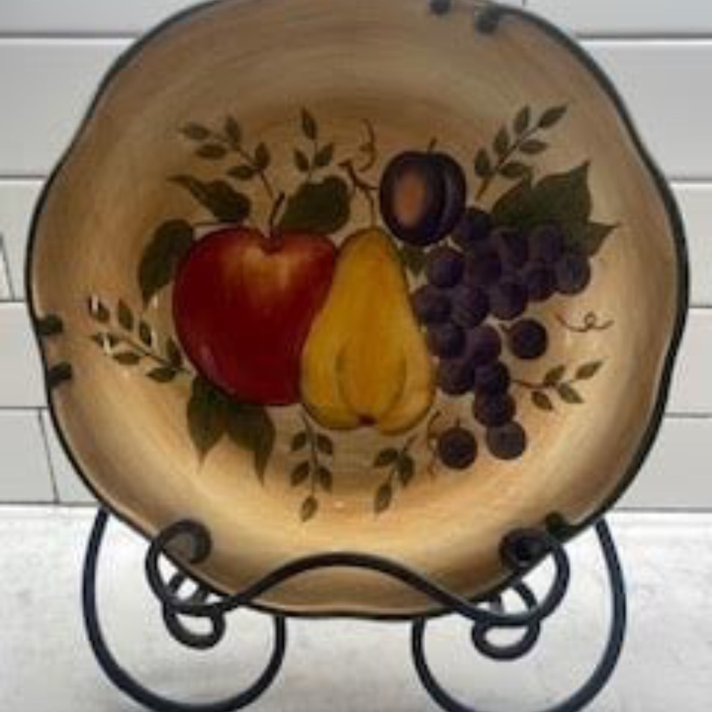 "Granada" Plate by Home Trends, 11" diameter